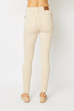 Just BE. Judy Blue Garment Dyed Tummy Control Skinny Jeans ~ Bone